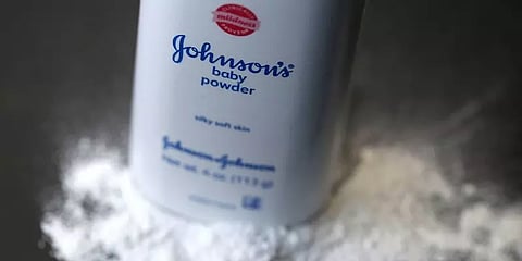 2023லிருந்து டால்கம் பேபி பவுடர் விற்பனையை நிறுத்துகிறோம் - ஜான்சன் & ஜான்சன் அறிவிப்பு