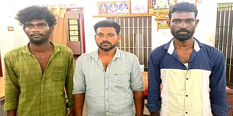 நீண்ட நேரமாக நின்றிருந்த ஆட்டோ: சந்தேகமடைந்த போலீசாருக்கு காத்திருந்த அதிர்ச்சி