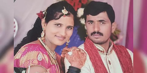 விவாகரத்து வழக்கு: நீதிமன்ற வளாகத்திலே மனைவியின் கழுத்தை அறுத்து கொலை செய்த கணவர்!