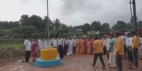 சுதந்திர தின கொடியேற்றத்தின் போது திடீரென மயங்கி விழுந்த ஓய்வுபெற்ற ராணுவ வீரர் உயிரிழப்பு