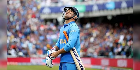 ’இன்று முதல் என்னை..’ ரசிகர்களின் இதயங்களை நொறுக்கிய தோனியின் அந்த பதிவு - ஒரு ரீவைண்ட்!