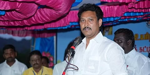 ``அரசு கொண்டு வரும் திட்டங்களை மாணவர்கள் நல்ல விதத்தில் பயன்படுத்தனும்”- அமைச்சர் பேச்சு