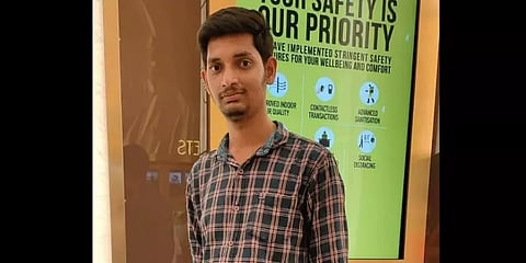 இளைஞர் தற்கொலை - காதல் விவகாரமா? என போலீஸ் விசாரணை