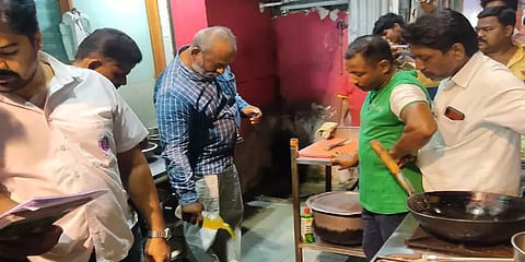 மதுரையில் தரமற்ற உணவகங்களா? அதிகாரிகள் அதிரடி சோதனை - நடந்தது என்ன?