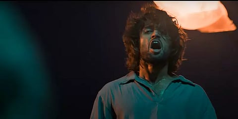 சிங்கத்தையும், புலியையும் சேர்த்து என்ன செஞ்சு வைச்சிருக்கீங்க பாஸ்? - லைகர் விமர்சனம்