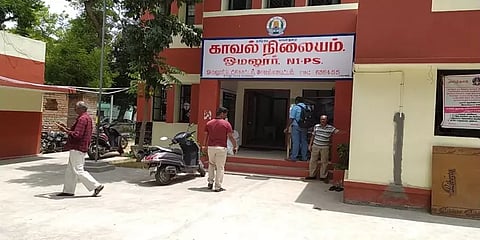 காதலியை சாதி பெயரை சொல்லி திட்டிய காதலன் கைது - உடந்தையாக இருந்த நண்பருக்கும் சிறை