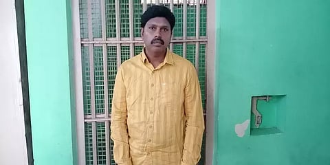 'வெளியே சொன்னால் ஊசி போட்டு கொன்றுவிடுவேன்'-பெண்ணுக்கு பாலியல் தொல்லை கொடுத்த போலி டாக்டர்