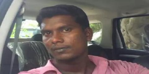 சினிமா பாணியில் பழிக்குப் பழி - சென்னையில் ரவுடி வெட்டி படுகொலை.!