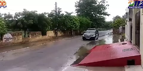 ரெயின் ரோமியோக்களுக்கு கடிவாளம் போட உ.பி. போலீஸ் போட்ட வீடியோ!