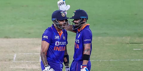 அடிச்சு ஆடிய சூர்யகுமார் யாதவ்! சூப்பர் 4 க்கு தகுதி பெற்றது இந்திய அணி