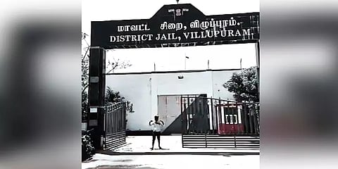 சோலோ ரவுடியாவதே எனது லட்சியம்: ரீல்ஸ் வீடியோ வெளியிட்ட இளைஞரை தேடும் போலீசார்