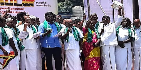 "செங்கலை வைத்து அரசியல் செய்த உதயநிதி ஒரு செங்கலையாவது நட்டுள்ளாரா?" - விஜய பிரபாகரன்