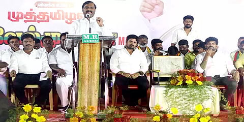 "தேர்தல் வாக்குறுதிகளை திமுக நிறைவேற்ற ஆளுநர் தடையாக இருக்கிறார்" - வேல்முருகன்