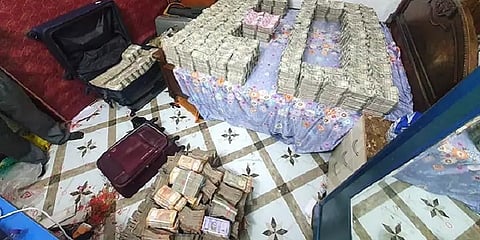 ’ஆத்தாடி எம்புட்டு பணம்’.. மொபைல் கேமிங் செயலி மூலம் பண மோசடி. ரூ.17 கோடி வரை பறிமுதல்!