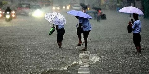 `தமிழகத்தில் இந்த 5 மாவட்டங்களிலும் கனமழைக்கு வாய்ப்பு!’- வானிலை ஆய்வு மையம் தகவல்