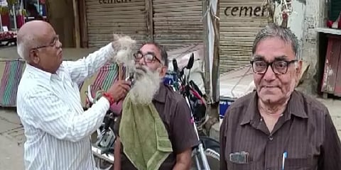 21 ஆண்டுகளாக தாடியை வெட்டாததற்கு இப்படியொரு சமூக ஆர்வமா? - RTI ஆர்வலரின் வியக்கத்தகு செயல்