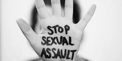 சென்னை: பாலியல் வன்கொடுமை செய்தவருக்கு 10 ஆண்டுகளுக்கு கடுங்காவல் சிறை தண்டனை