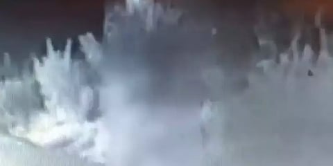 நிர்வாணமாக 2 கி.மீ தூரம் அழுதபடியே சென்ற 15 வயது சிறுமி; உ.பியில் தொடரும் பாலியல் கொடூரம்!