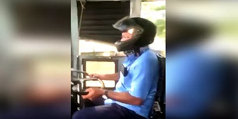 கேரளா: தலைக்கவசம் அணிந்தபடி அரசு பேருந்தை இயக்கிய ஓட்டுனர் - அதிர்ச்சி பின்னணி!
