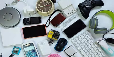 தினமும் 1.30 மணிநேரம் செல்ஃபோனுக்கு பிரியா விடை கொடுக்கும் இந்திய கிராமம்: எங்கு தெரியுமா?