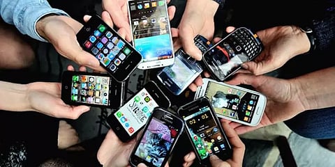 ஜிபிஎஸ் உடன் இதையும் மொபைல் நிறுவனங்கள் பயன்படுத்த வேண்டும் - இந்தியா வைக்கும் செக்!