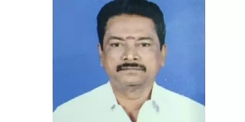 அமைச்சர் சேகர்பாபுவின் அண்ணன் தூக்கில் தொங்கிய நிலையில் சடலமாக மீட்பு... என்ன காரணம்?