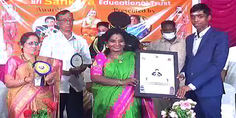 'தமிழகம் அமைதியான பூங்காவாக இருக்க வேண்டும்' - ஆளுநர் தமிழிசை செளந்தர்ராஜன்