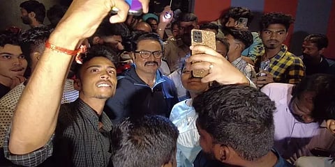 ‘பொன்னியின் செல்வன் Vs பாகுபலி’ - ரசிகர்களின் மோதல் குறித்து நடிகர் சரத்குமார் பதில்