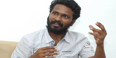 'குழந்தைகளுக்கு முன்பு புத்தகங்களை படியுங்கள் செல்போனை உபயோகிக்காதீர்கள்' - வெற்றிமாறன்