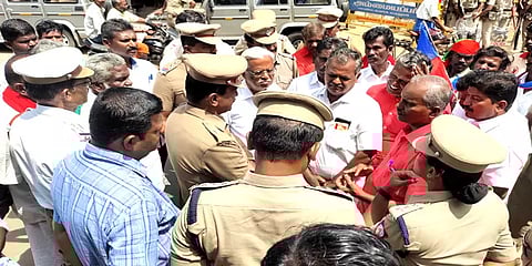 ’எத்தனை முறை சொல்வது’ - மதுபான கடை எதிர்ப்பு போராட்டத்தில் ஒன்று திரண்ட அரசியல் கட்சிகள்!