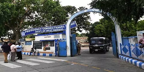 மட்டன், சிக்கன் என விருந்து வைத்து கைதிகளை குஷிபடுத்திய கொல்கத்தா சிறை: ஏன் தெரியுமா?