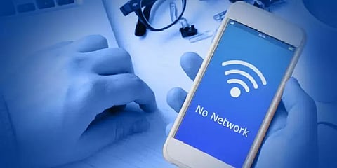 அமித் ஷா ஜம்மு காஷ்மீர் பயணம் எதிரொலி: தற்காலிகமாக முடங்கியது இணைய சேவை!