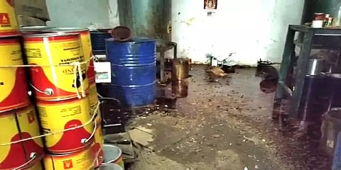 ரசாயன கம்பெனியில் வாயு கசிவு; 4 பேருக்கு மூச்சுத் திணறல் - தீவிர சிகிச்சை பிரிவில் அனுமதி