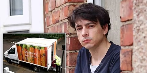 ”ID காட்டினாதான் டெலிவரி பண்ணுவேன்” வீடு வரை வந்துவிட்டு டெலிவரி செய்ய மறுத்த ஊழியர்; ஏன்?