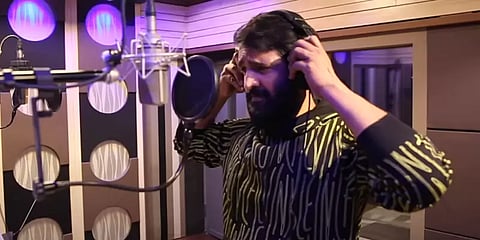 `அடுத்தது பாடகர் தான்!’- கிக் படத்துக்காக பாடகராகும் நடிகர் சந்தானம்