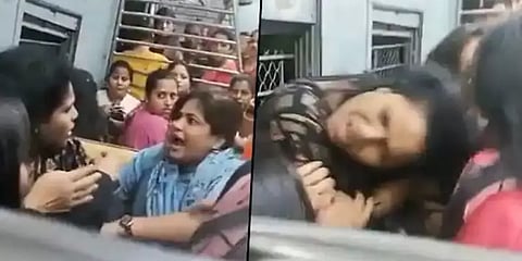 ரயில் இருக்கைக்காக ரத்தம் சொட்ட சொட்ட பெண்களிடையே பயங்கர சண்டை.. வைரல் வீடியோ