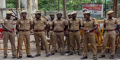 கோவை மாவட்டத்தில் மின்னல் வேட்டை ; ரவுடிகளின் மீது காவல் துறையினரின் அதிரடி நடவடிக்கை