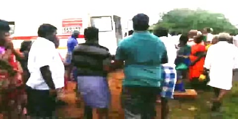 பெரம்பலூர்: இடி, மின்னல் தாக்கியதில் மாடு உடன் சேர்ந்து பரிதாபமாக உயிரிழந்த விவசாயி