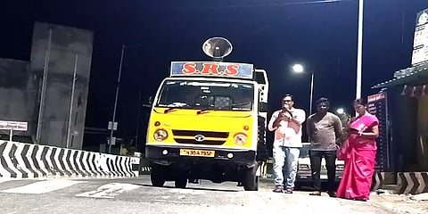 முழு கொள்ளளவை எட்டிய மேட்டூர் அணை... காவிரி கரையோர மக்களுக்கு வெள்ள அபாய எச்சரிக்கை!