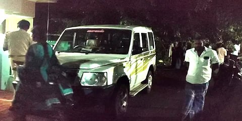 ”என் கணவர் எதுவுமே செய்யல”.. கடிதம் எழுதிவைத்துவிட்டு மகனுடன் தாய் எடுத்த விபரீத முடிவு!