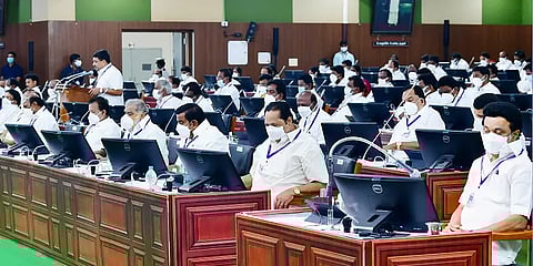 `ஓபிஎஸ் - இபிஎஸ் பிரச்னைக்கு என்ன முடிவு?’- இன்று தொடங்கும் பேரவை கூட்டத்தில் முடிவு!