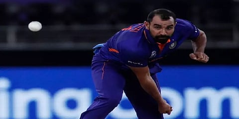 கடைசி ஓவரில் 4 பந்துகளில் 4 விக்கெட்டுகள்.! பரபரப்பான ஆட்டத்தின் இறுதியில் ஷமி அசத்தல்.!