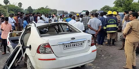 திருச்சி: அடுத்தடுத்து மோதிக் கொண்ட 3 கார்கள் - 4 பெண்கள் பலி.. விபத்து நடந்தது எப்படி?