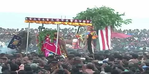 திருச்செந்தூர் சூரசம்ஹாரம்: சூரனை வதம் செய்த சுவாமி ஜெயந்திநாதரின் பரவசமூட்டும் காட்சிகள்!