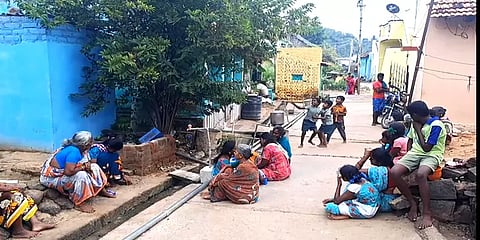 குடும்பப் பிரச்னை: இரண்டு மகன்களுடன் மனைவி எடுத்த விபரீத முடிவு – சிகிச்சையில் கணவர்