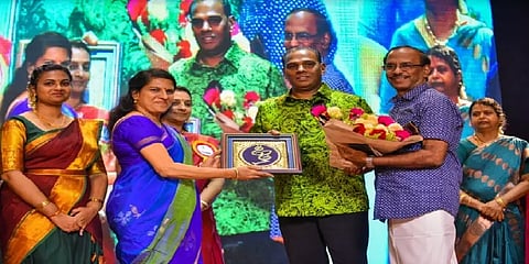 மலேசியாவில் உலகளாவிய தமிழ்ப்பள்ளி ஆண்டு விழா: தமிழக பட்டிமன்ற பிரபலங்கள் பங்கேற்பு