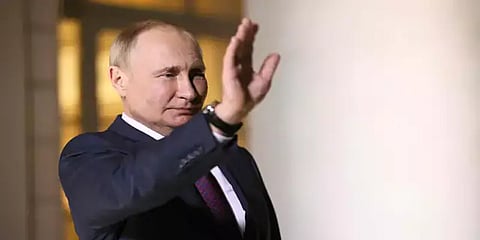 ரஷ்ய அதிபர் விளாடிமிர் புதினின் உடல் நிலை தொடர்ந்து மோசம்? - மீண்டும் பரவும் தகவல்கள்