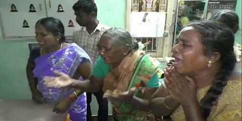 மழையில் நனைந்த ஒயர்... மாவு அரைக்க கிரைண்டரை சுத்தம்செய்த பெண்ணுக்கு நேர்ந்த சோகம்!