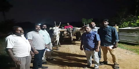 மணல் திருட்டை பிடித்து கொடுத்த வருவாய்த்துறை! கூலாக ’நீ போ பா’ என அனுப்பி வைத்த காவல்துறை!