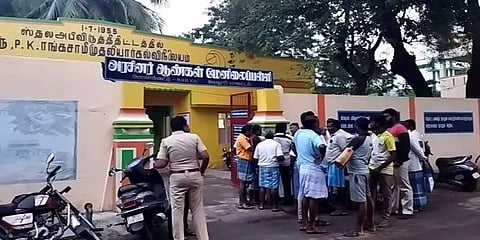 அணைக்கட்டு: மைதானத்தில் ஓடிய போது மயங்கி விழுந்த மாணவன் சிகிச்சை பலனின்றி உயிரிழப்பு.!